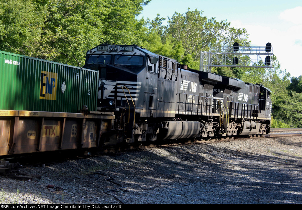 NS 4011 and 8094